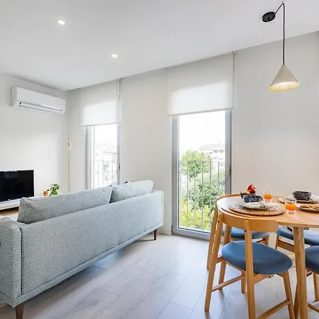 Executive With Ac | Palacio De Cristal Apartment *